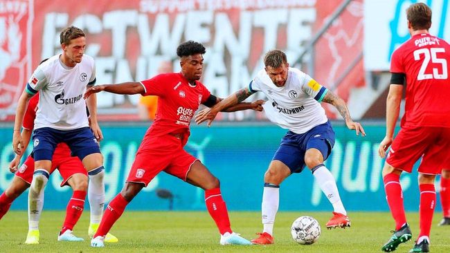 牵妈妈共舞 牵妈妈共舞