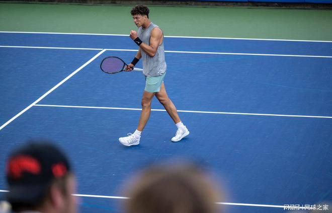 不同级别的 不同级别的