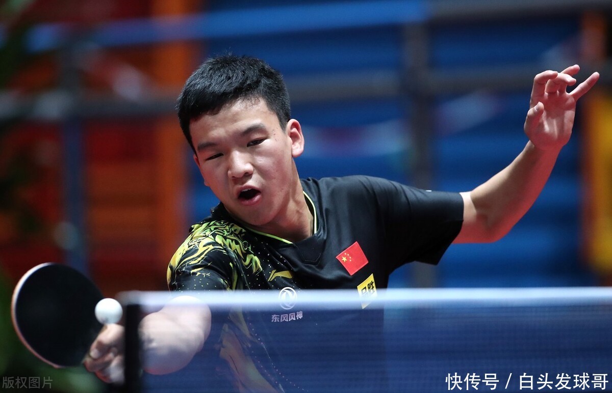 强调教育的 强调教育的